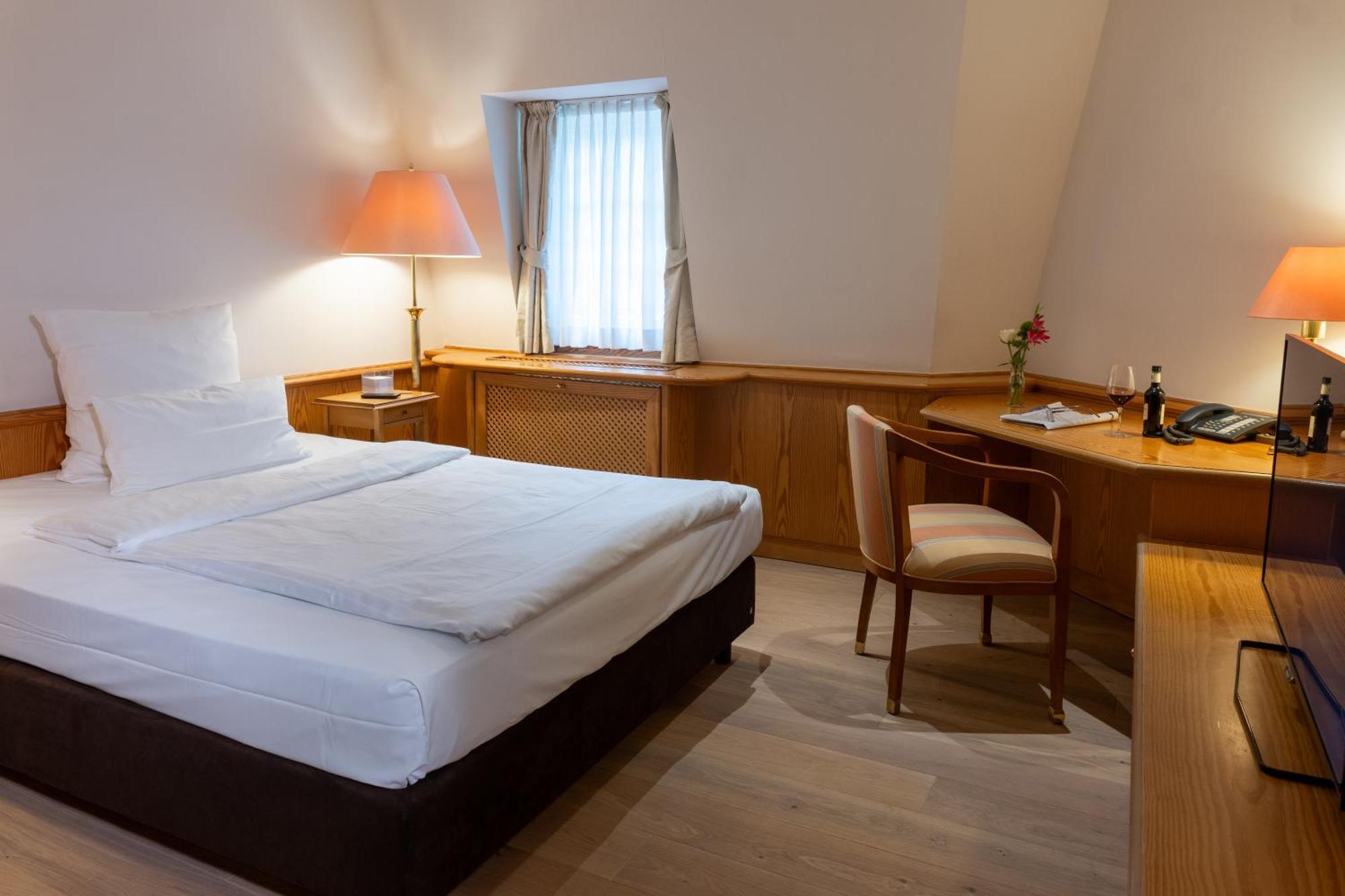 Waldhaus Reinbek Hotel Екстериор снимка